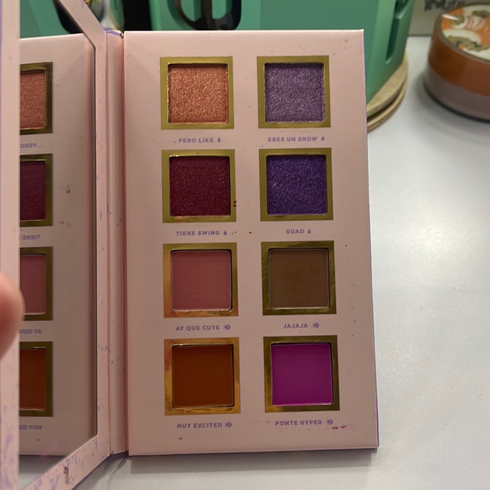 EYESHADOW🥰😎